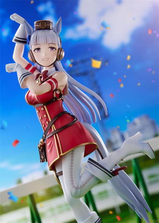 Actual product image Furyu Uma Musume Pretty Derby statuette PVC 1/7 Gold Ship First-Place Pose! 27 cm