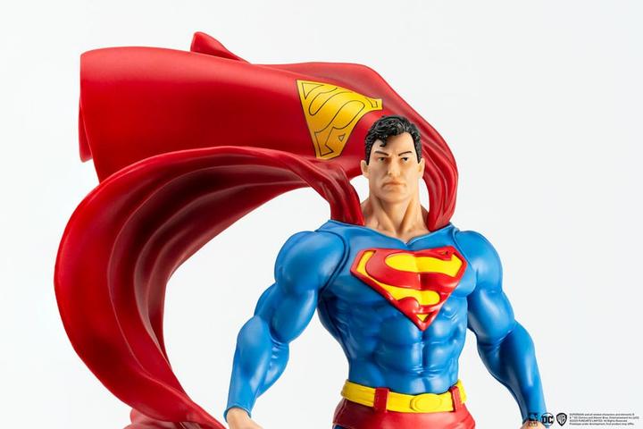 Actual product image Pure Arts Superman PX PVC Statue 1/8 Superman Classic Version 30 cm