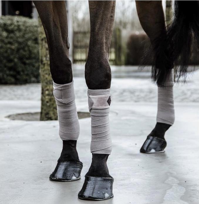 Produktbild Kentucky Horsewear Polarfleecebandagen Basic Velvet samt (One Size)