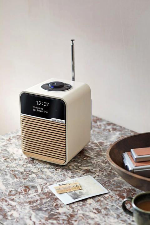 Actual product image Ruark Audio R1 MK4 (DAB+, VHF, DAB, Bluetooth)