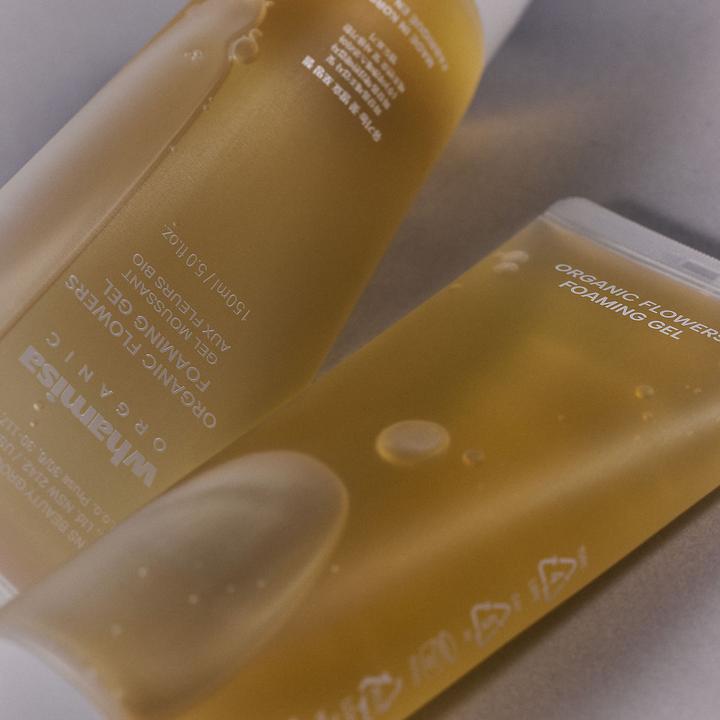 Actual product image Whamisa Organic Flowers Foaming Gel Deep Cleansing and Moisturizing Face Foam with K-Beauty Hyaluronic Acid (Foam, 150 ml)
