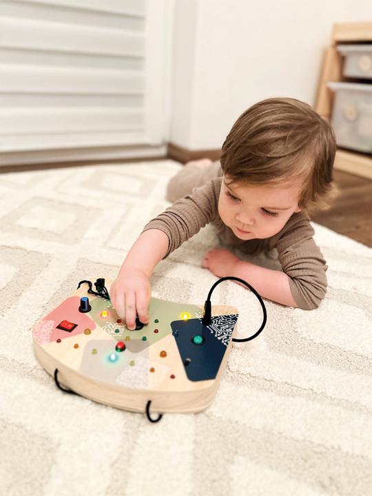 Produktbild small foot Motorikbrett LED Licht und Schalter