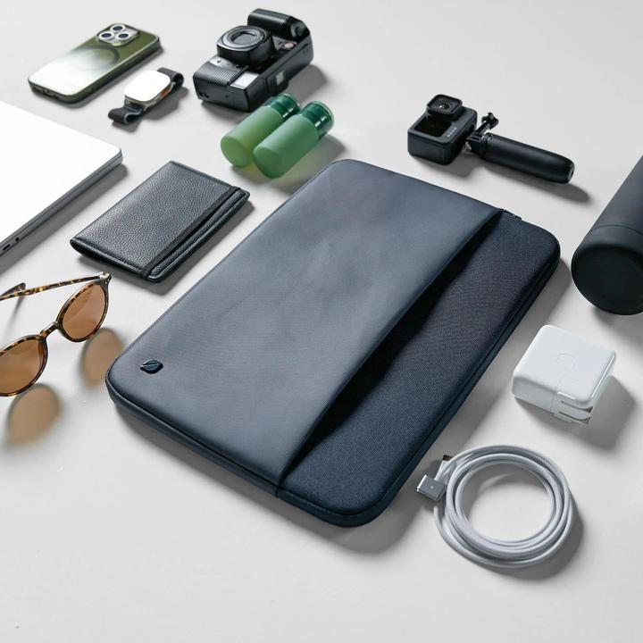 Image du produit Incase A.R.C. Sleeve pour ordinateur portable 16 pouces - Navy (16", Universel)