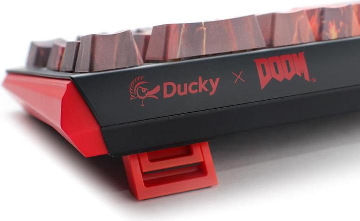 Produktbild Ducky x Doom One 3 SF Gaming Tastatur, RGB LED - MX-Speed-Silver (DE, Kabelgebunden)