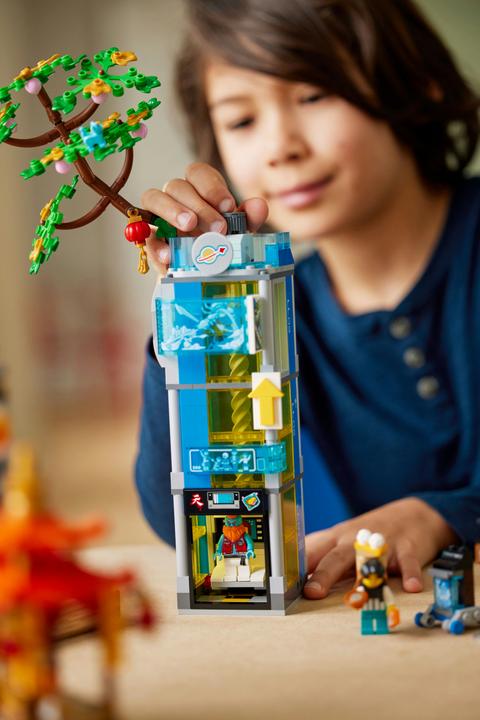 Actual product image LEGO 80054 5th anniversary of Megapolis City (80054, LEGO Monkie Kid)