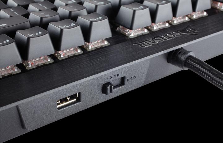Produktbild Corsair K70 Lux (CH, Kabelgebunden)