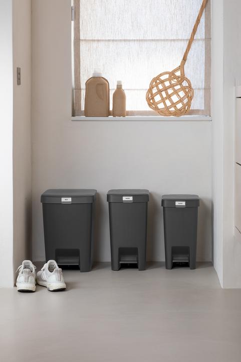 Actual product image Brabantia StepUp Bin (16 l)