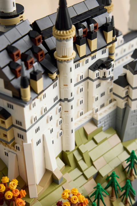 Produktbild LEGO Schloss Neuschwanstein (21063, LEGO Architecture)