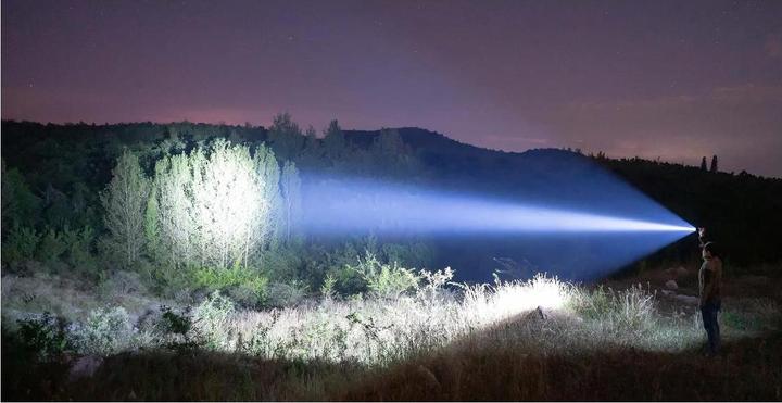 Immagine prodotto Olight Guerriero X 4 (15 cm, 2600 lm)