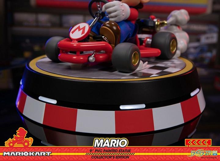 Produktbild First 4 Figures Mario Kart