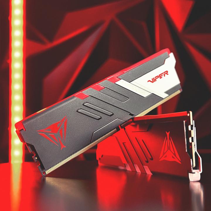 Produktbild Patriot Viper Venom RGB 32GB DDR5 6200-40, PVVR532G620C40K (2 x 16GB, 6200 MHz, DDR5-RAM, DIMM)