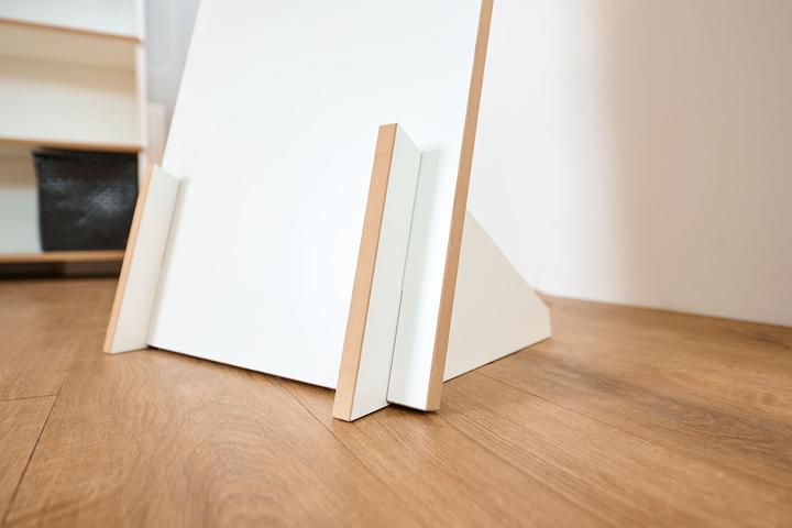 Actual product image Tojo Pult (56 x 50 x 116 cm)