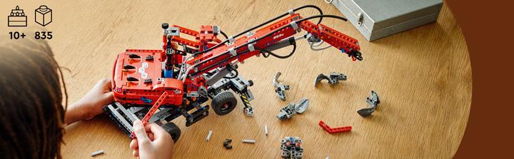 Actual product image LEGO Handling excavator (42144, LEGO Technic)