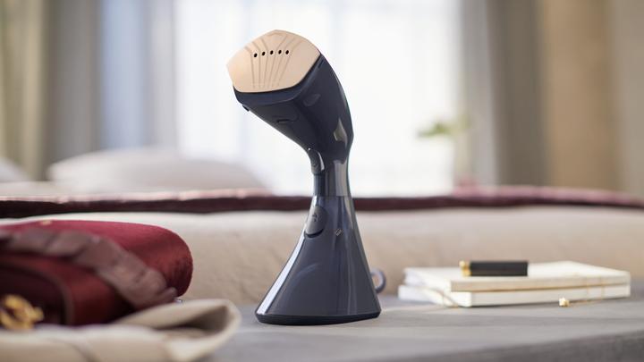 Produktbild Philips Tragbarer Dampfglätter (1600 W, 32 g/min)