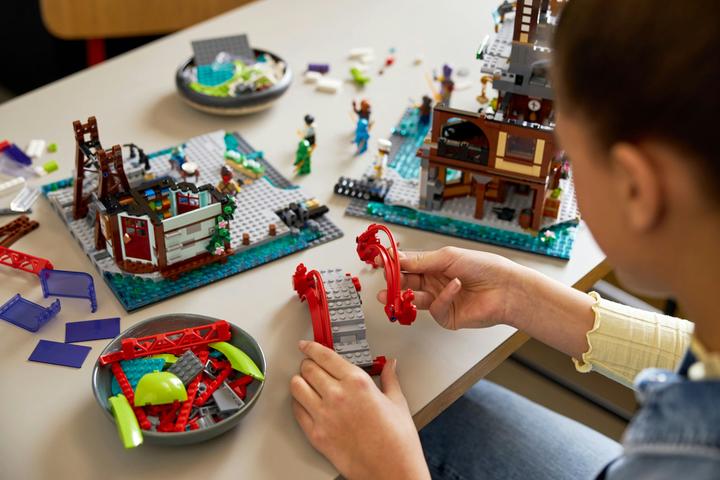 Produktbild LEGO Die Märkte von Ninjago City (71799, LEGO Ninjago, LEGO Seltene Sets)