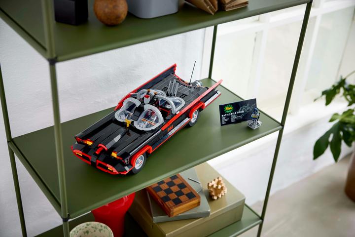 Produktbild LEGO Batmobile (76328, LEGO DC, LEGO Seltene Sets)