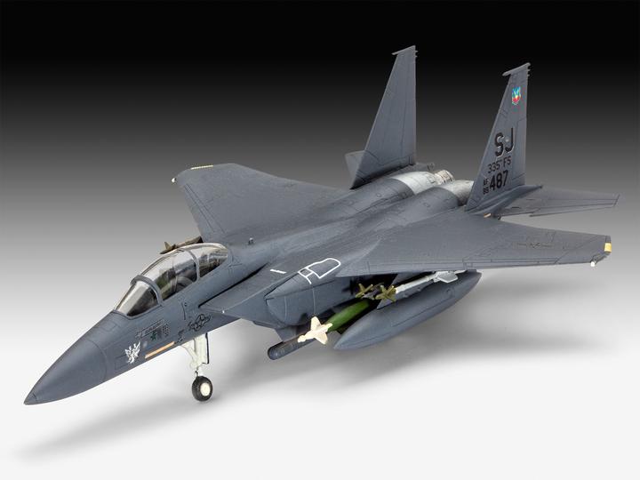 Actual product image Revell F-15E Strike Eagle Bombs