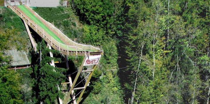Produktbild Bungee Jump von der Schanze (2 Pers.)