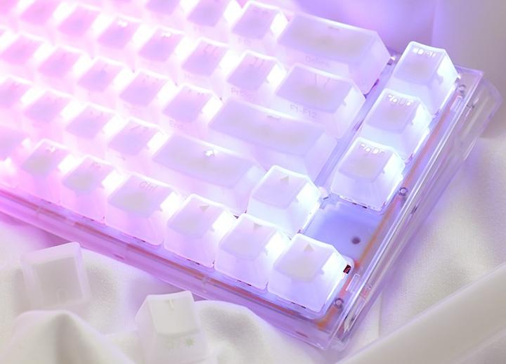 Actual product image Ducky One 3 Aura White SF Gaming Keyboard, RGB LED - Gateron Baby Kangaroo (DE, Cable)