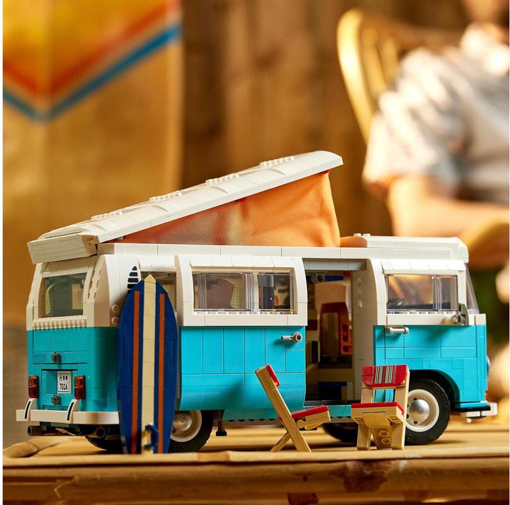 Immagine prodotto LEGO Volkswagen T2 Camping Bus (10279, LEGO Creator Expert, Set LEGO rari)