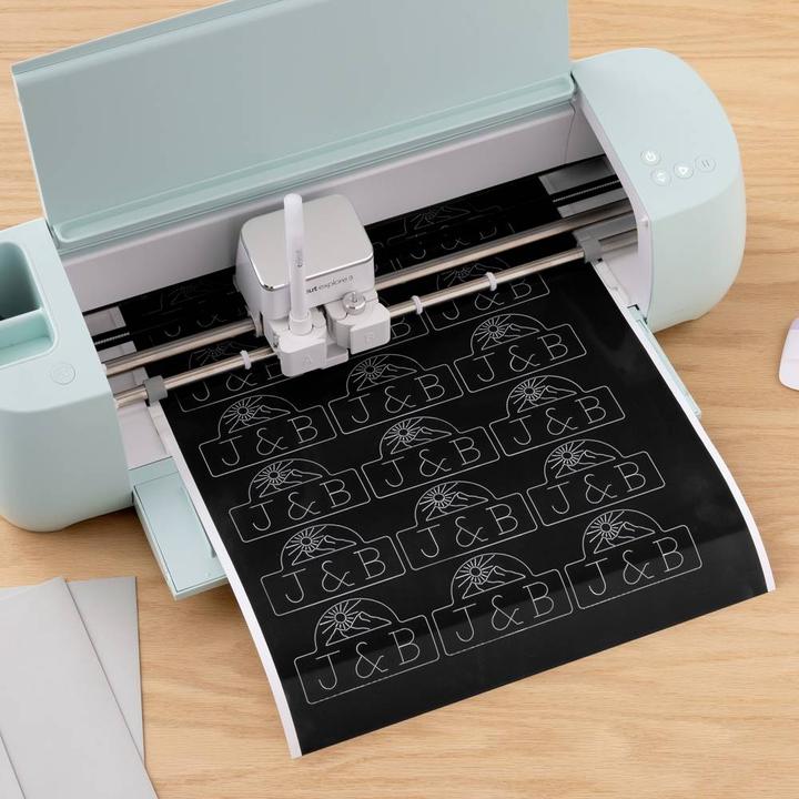 Actual product image Cricut Smart Vinyl Removable 33x91cm Writable Black (P)