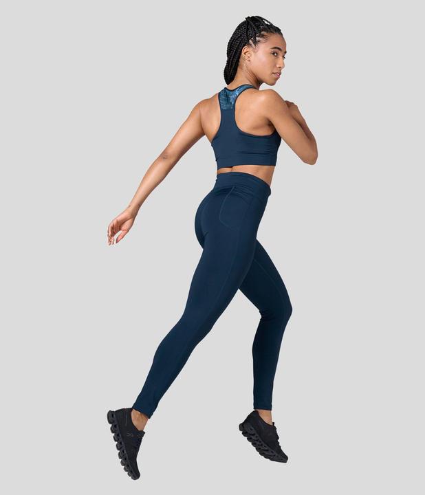 Actual product image Odlo Essentials (XS)