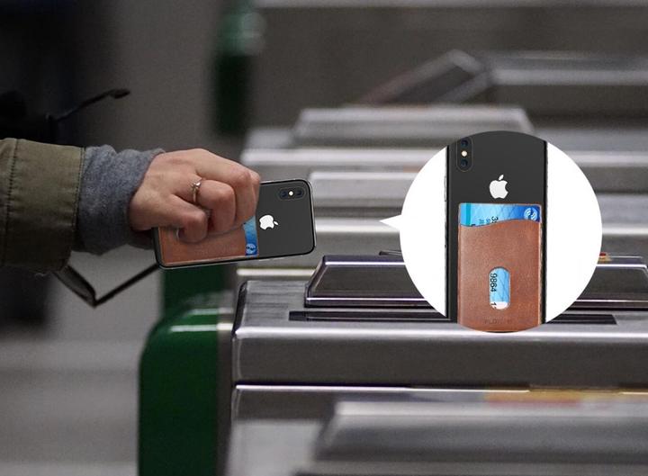 Immagine prodotto Floveme Portacarte in pelle con custodia autoadesiva per smartphone (Universale)