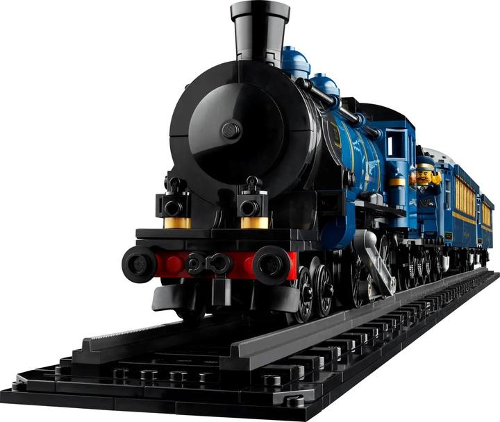 Actual product image LEGO 21344 The Orient Express (21344, LEGO Ideas, LEGO Rare Sets)