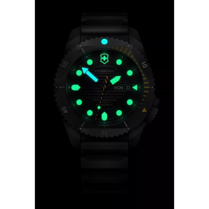 Produktbild Victorinox Dive Pro Automatic (Taucheruhr, 43 mm)