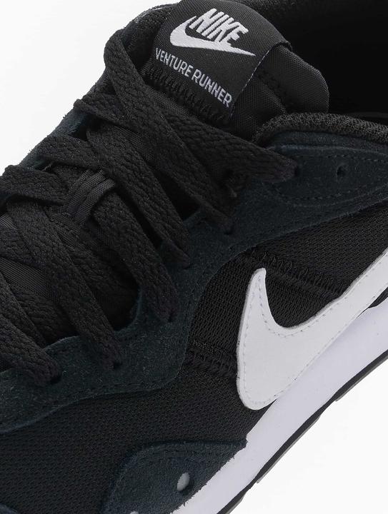 Image du produit Nike Femmes Venture Runner Baskets, Noir, 35.5 UE (35.5)