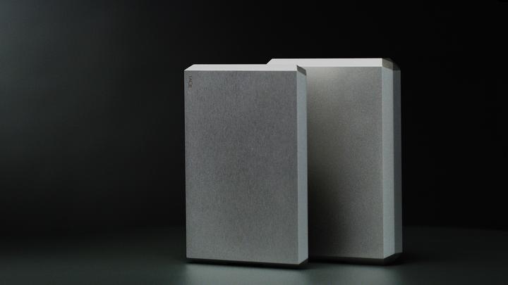 Actual product image LaCie Mobile Drive - Moon Silver (1 TB)