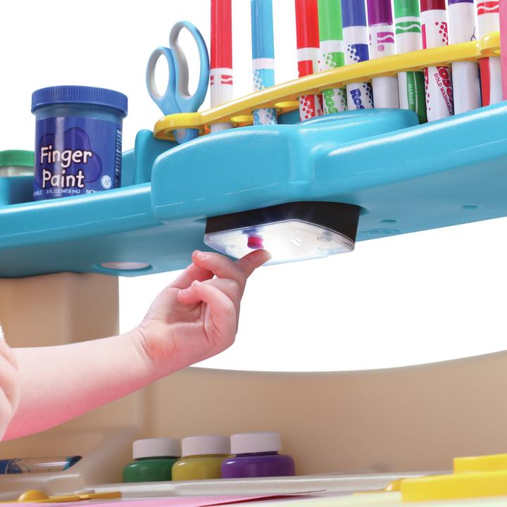 Actual product image Step2 Deluxe Art Master Desk (Child armchair)