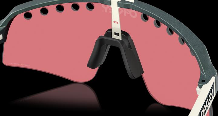 Actual product image Oakley Sutro Lite Sweep - Prizm - Fahrradbrille (Blue Colorshift, Matt Silver)