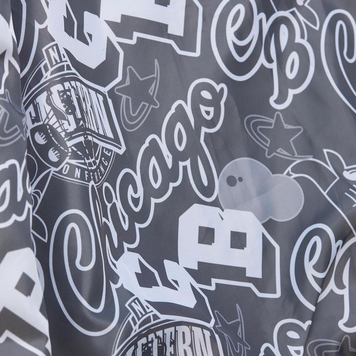 Immagine prodotto Mitchell & Ness Bomber in raso M&N - STATESIDE Chicago Bulls nero XL (XL)