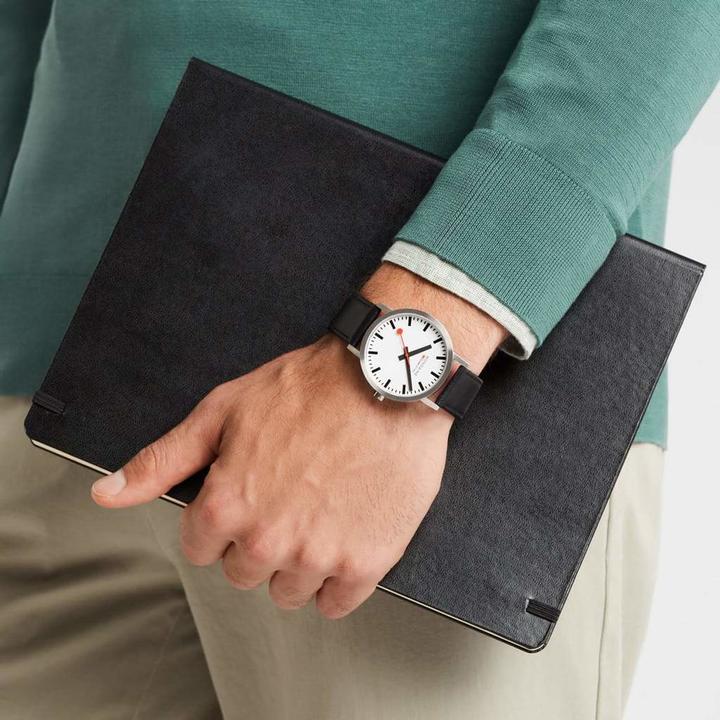 Produktbild Mondaine Classic - Vegan gebürstet (Analoguhr, Swiss Made, 40 mm)