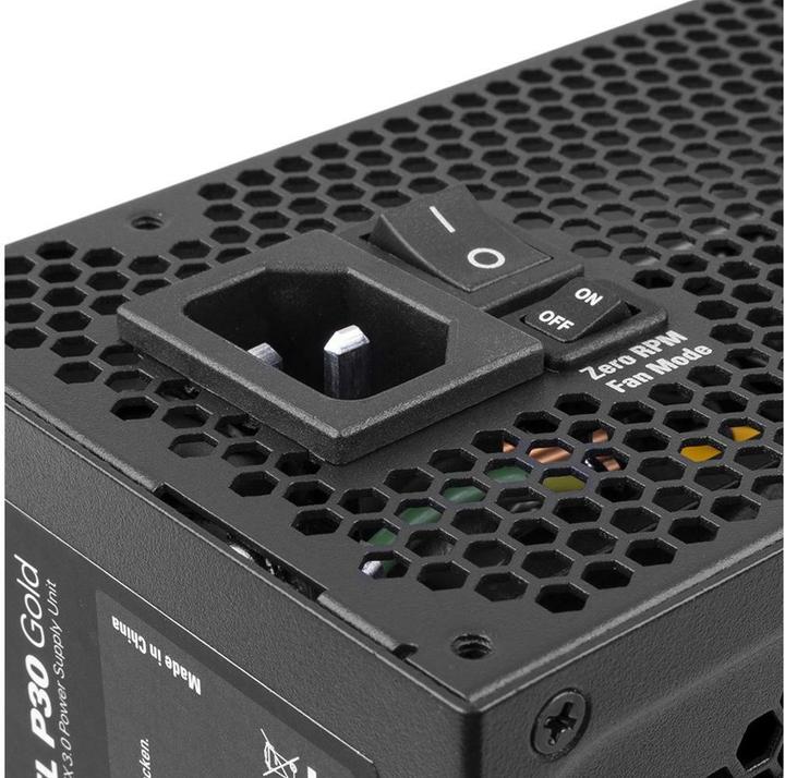 Produktbild Sharkoon REBEL P30 Gold 850W ATX3.0 (schwarz, 1x 12VHPWR, 4x PCIe, Kabel-Management, 850 Watt) (850 W)