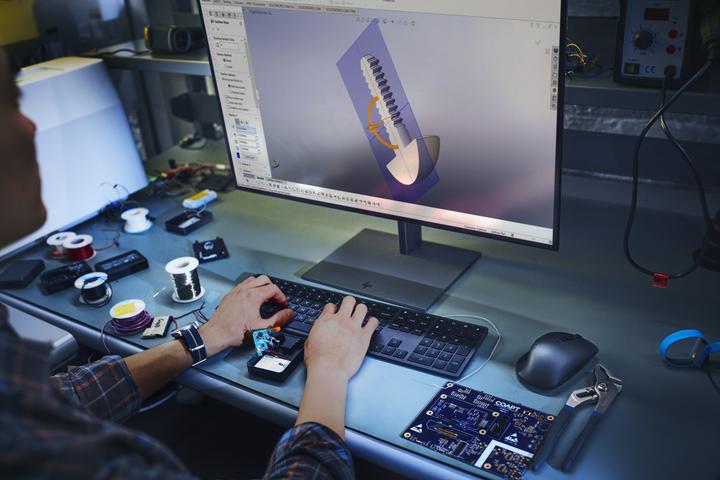 Actual product image HP Z1 G9 Tower (Intel Core i7-14700, 32 GB, 1000 GB, GeForce RTX 4060)