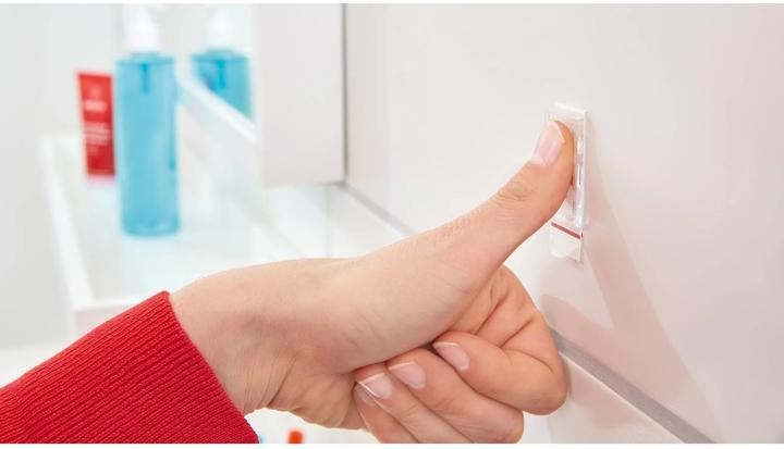 Image du produit tesa Powerstrips Klebehaken SMALL Oval - 3 x selbstklebende Wandhaken