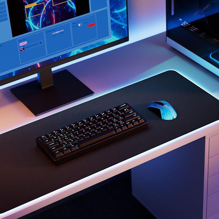 Produktbild Hyte CNVS Gaming Mauspad, ARGB - schwarz (XXL)
