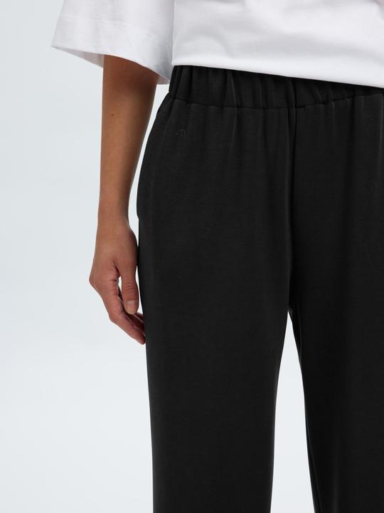 Actual product image Selected Femme Relaxed Fit Hose (M)