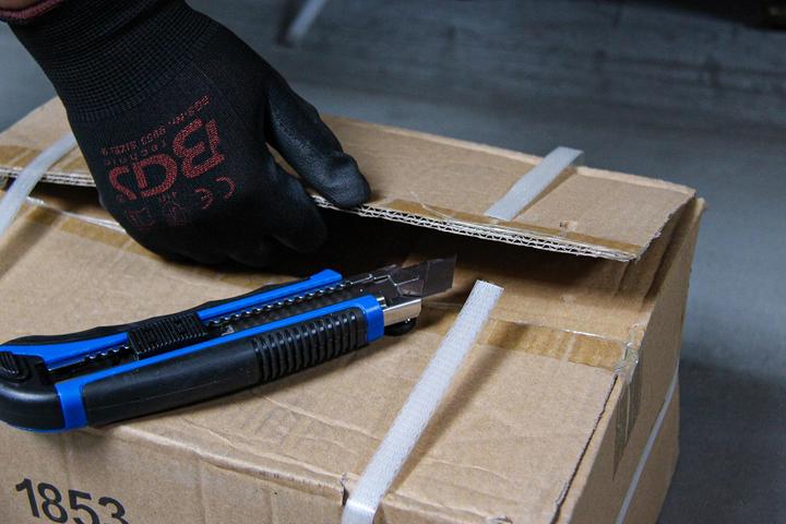 Immagine prodotto BGS Coltello a scatto design extra pesante larghezza della lama 25 mm (Taglierini)