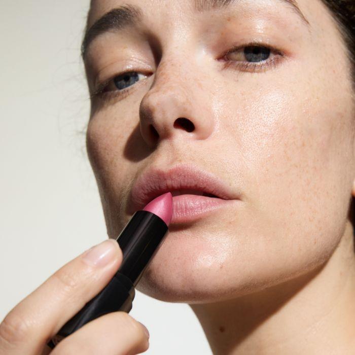 Immagine prodotto Dr. Hauschka Limited Edition - Lipstick 02 Mandevilla (Nero)