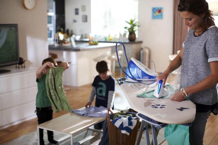 Image du produit Philips PerfectCare Viva GC7031/21 (2400 W, 190 g/min)