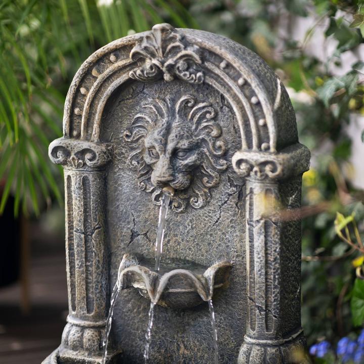 Produktbild Hillvert Solar Gartenbrunnen Solarbrunnen Zierbrunnen speiender Löwenkopf über Becken LED