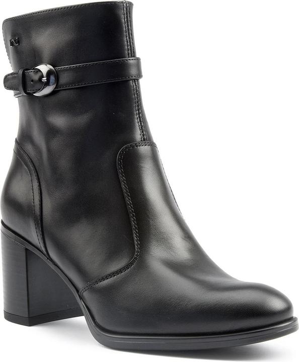 Actual product image Nero Giardini Capuo (36)