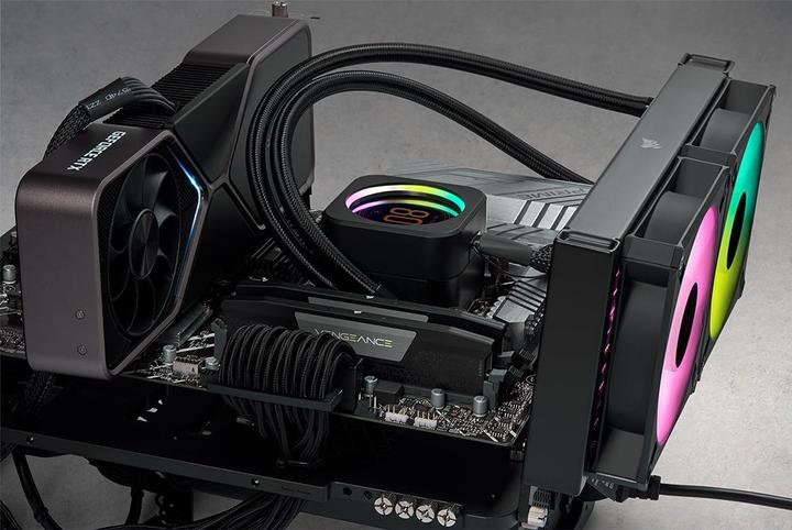 Immagine prodotto Corsair Vendetta (2 x 16GB, 5600 MHz, RAM DDR5, DIMM)