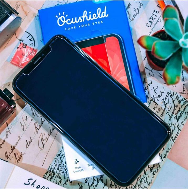 Produktbild Ocushield Anti Blue Light Screen Protector (1 Stück, Apple iPhone 12 Pro Max)