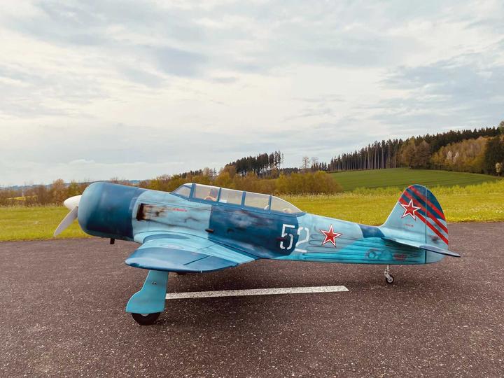 Actual product image Black Horse Yak 11 / 2350mm ARF Warbird with electric retractable landing gear ( BH187 ) (Warbird)
