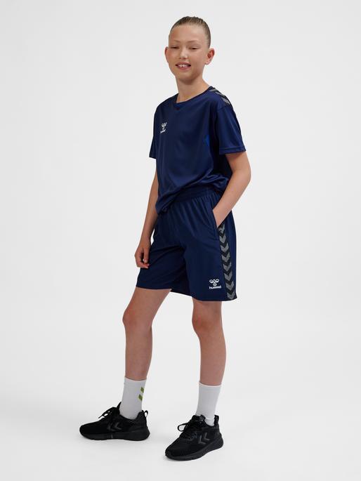 Actual product image hummel Hmlauthentic Woven Shorts Kids (128)