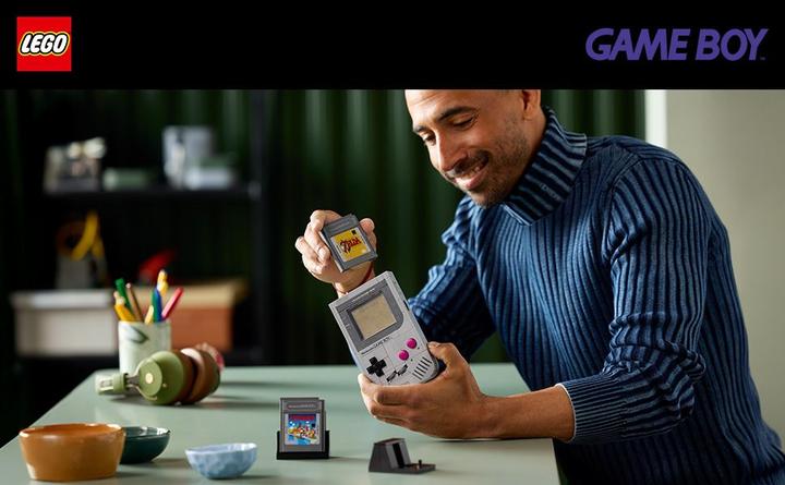 Immagine prodotto LEGO Game Boy (72046, LEGO DC)